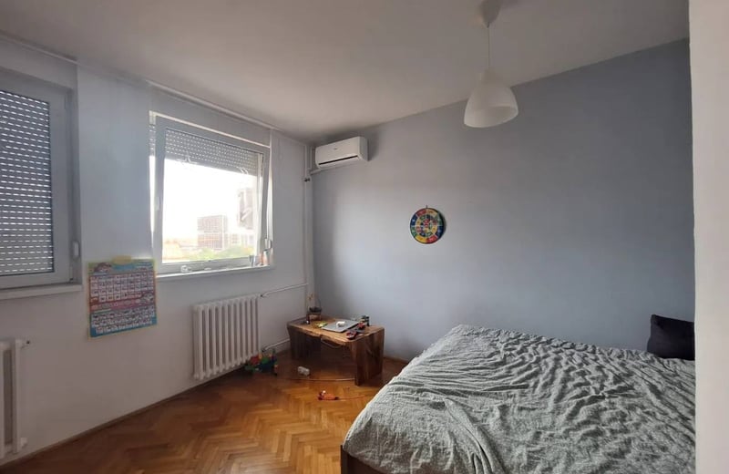 Alquiler de un espacioso apartamento de 2 habitaciones, 67 m², Nuevo Belgrado, Belgrado, Serbia